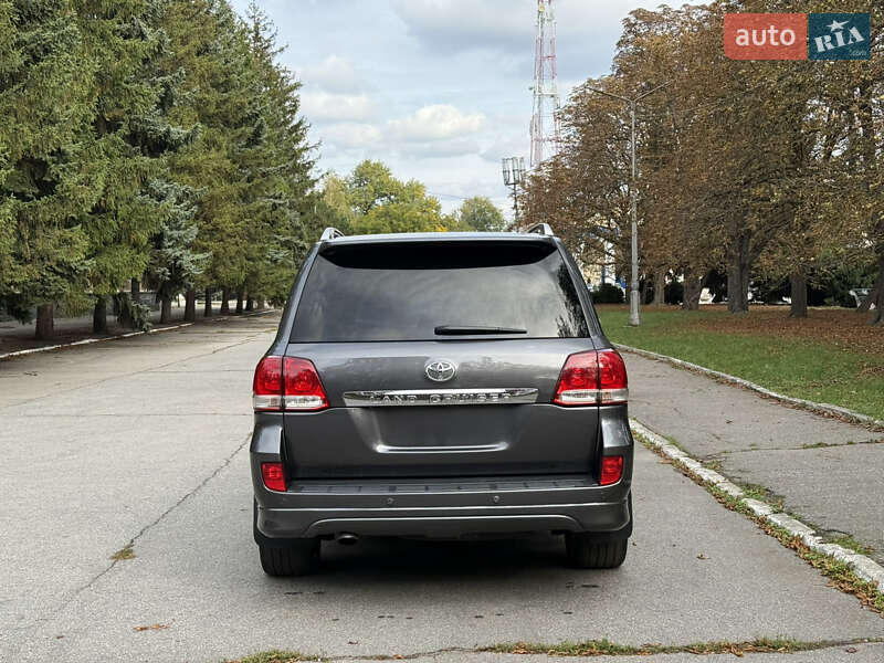 Внедорожник / Кроссовер Toyota Land Cruiser 2011 в Желтых Водах