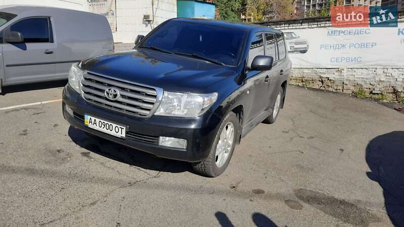 Toyota Land Cruiser 2012