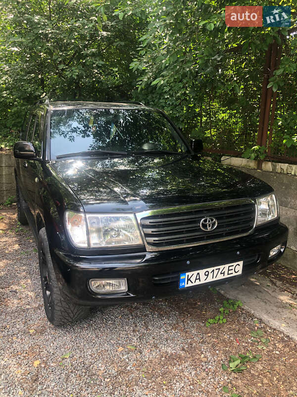 Внедорожник / Кроссовер Toyota Land Cruiser 2003 в 