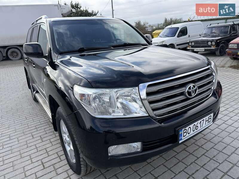 Позашляховик / Кросовер Toyota Land Cruiser 2011 в Тернополі