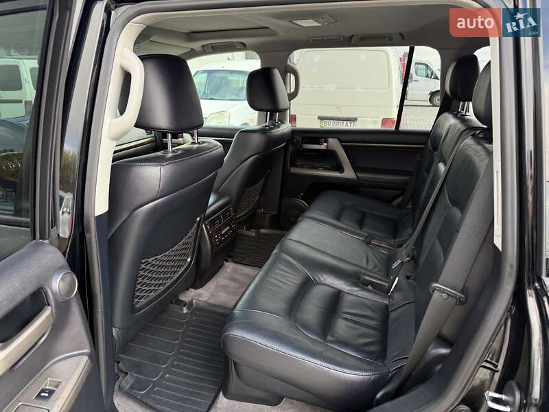Позашляховик / Кросовер Toyota Land Cruiser 2011 в Тернополі