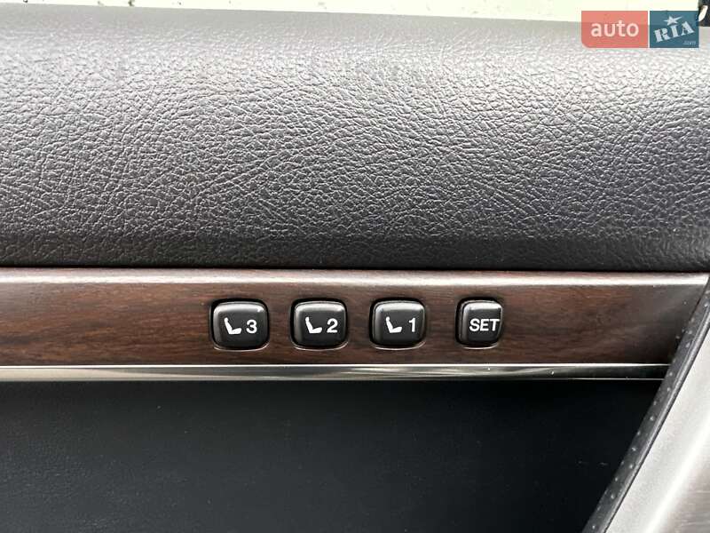 Внедорожник / Кроссовер Toyota Land Cruiser 2016 в Одессе фото 37 Внедорожник / Кроссовер Toyota Land Cruiser 2016 в Одессе