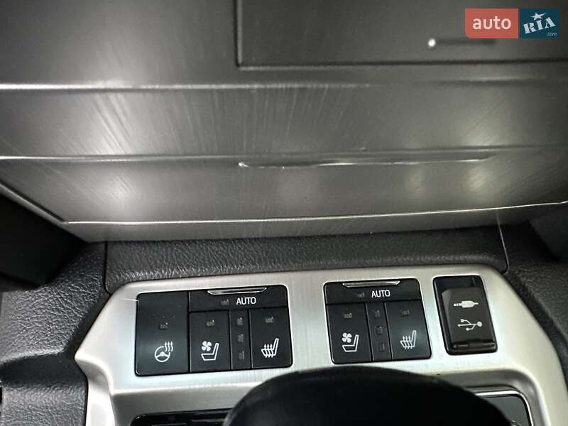 Внедорожник / Кроссовер Toyota Land Cruiser 2016 в Одессе фото 52 Внедорожник / Кроссовер Toyota Land Cruiser 2016 в Одессе