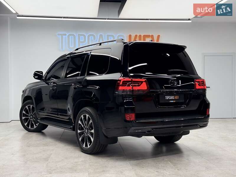 Внедорожник / Кроссовер Toyota Land Cruiser 2018 в Киеве фото 15 Внедорожник / Кроссовер Toyota Land Cruiser 2018 в Киеве