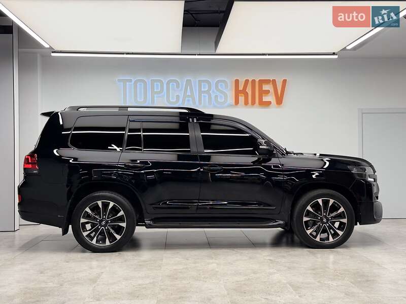 Внедорожник / Кроссовер Toyota Land Cruiser 2018 в Киеве фото 5 Внедорожник / Кроссовер Toyota Land Cruiser 2018 в Киеве