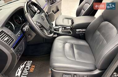 Внедорожник / Кроссовер Toyota Land Cruiser 2018 в 