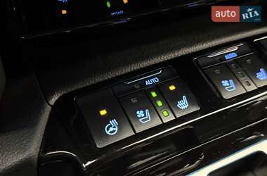 Внедорожник / Кроссовер Toyota Land Cruiser 2018 в 