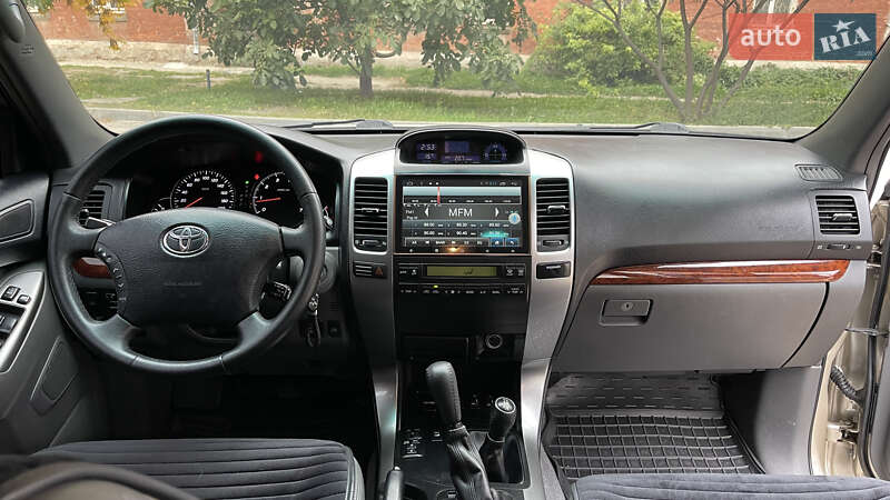 Внедорожник / Кроссовер Toyota Land Cruiser 2007 в Харькове