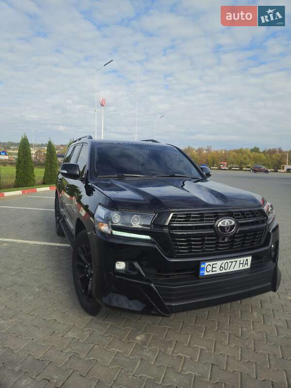 Внедорожник / Кроссовер Toyota Land Cruiser 2012 в Черновцах