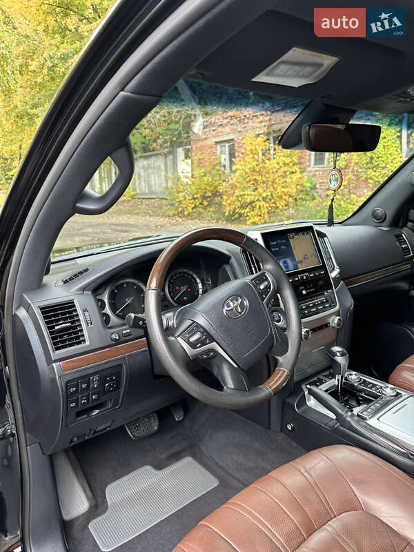 Внедорожник / Кроссовер Toyota Land Cruiser 2019 в Киеве