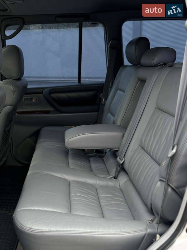 Внедорожник / Кроссовер Toyota Land Cruiser 2001 в Киеве фото 6 Внедорожник / Кроссовер Toyota Land Cruiser 2001 в Киеве