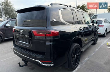 Внедорожник / Кроссовер Toyota Land Cruiser 2021 в 