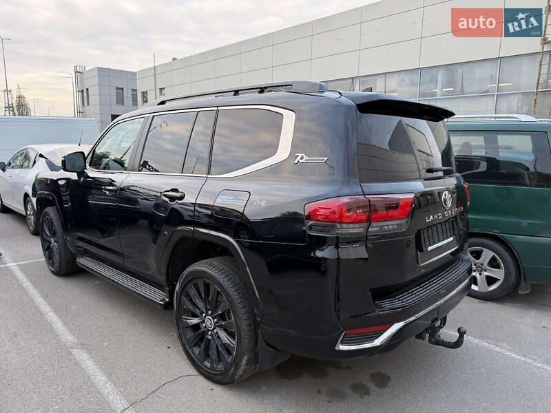 Toyota Land Cruiser 2021