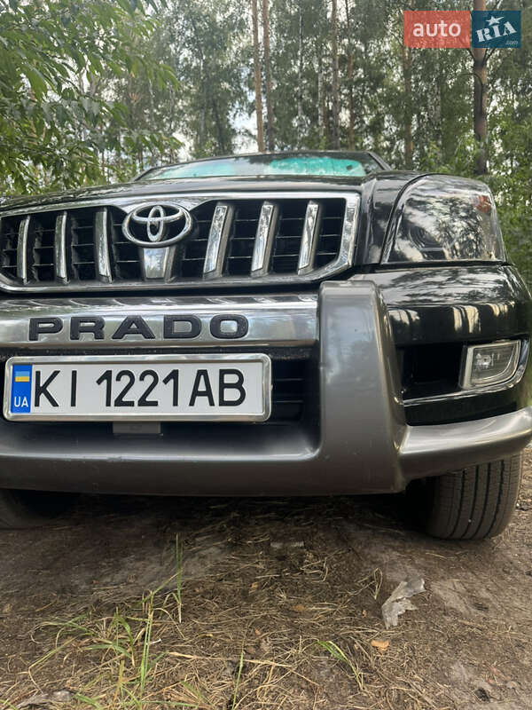 Позашляховик / Кросовер Toyota Land Cruiser 2005 в Павлограді