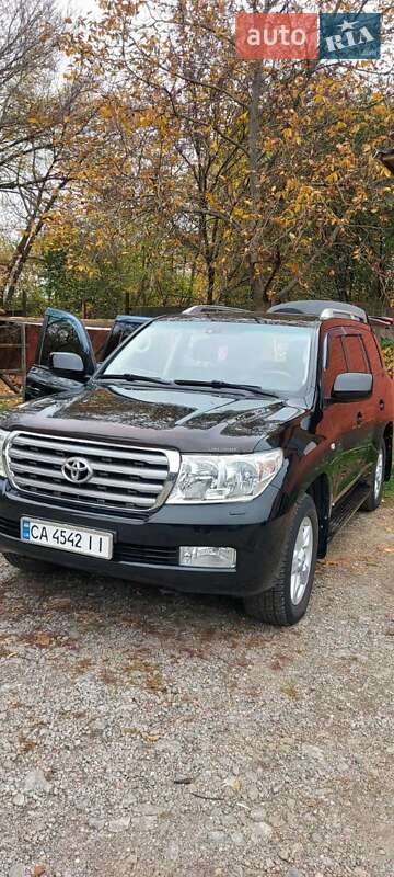 Внедорожник / Кроссовер Toyota Land Cruiser 2011 в 