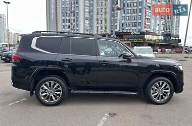Внедорожник / Кроссовер Toyota Land Cruiser 2023 в 