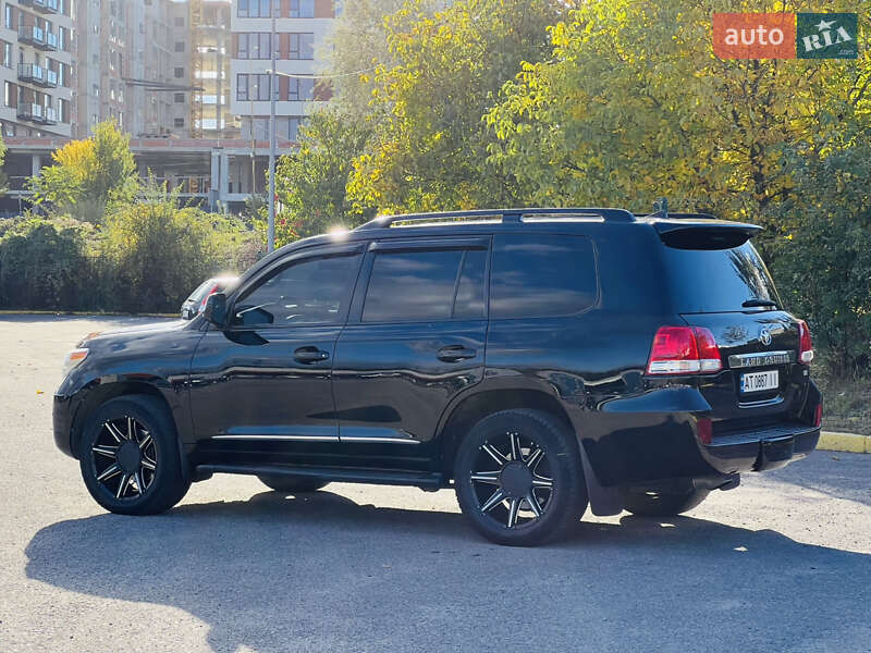 Позашляховик / Кросовер Toyota Land Cruiser 2008 в Ужгороді фото 5 Позашляховик / Кросовер Toyota Land Cruiser 2008 в Ужгороді