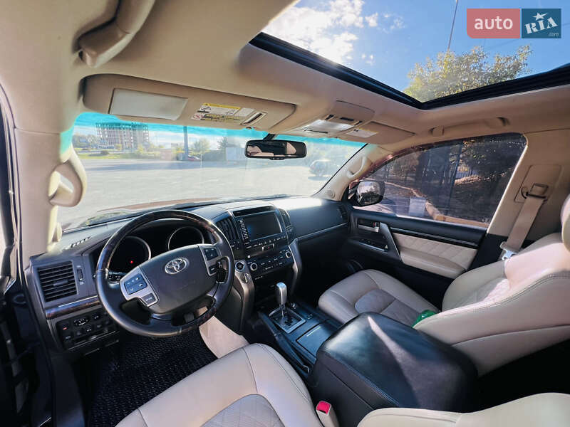 Позашляховик / Кросовер Toyota Land Cruiser 2008 в Ужгороді фото 22 Позашляховик / Кросовер Toyota Land Cruiser 2008 в Ужгороді