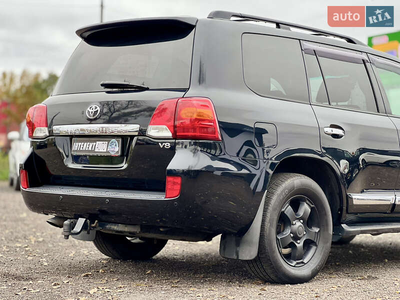 Внедорожник / Кроссовер Toyota Land Cruiser 2012 в Киеве