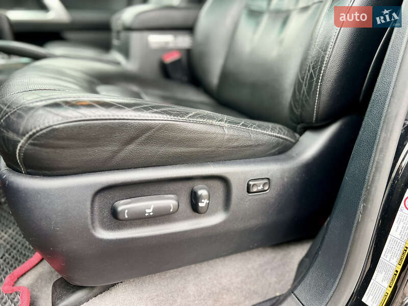 Внедорожник / Кроссовер Toyota Land Cruiser 2012 в Киеве