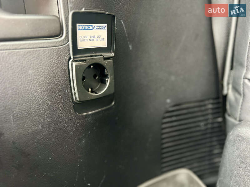 Внедорожник / Кроссовер Toyota Land Cruiser 2012 в Киеве