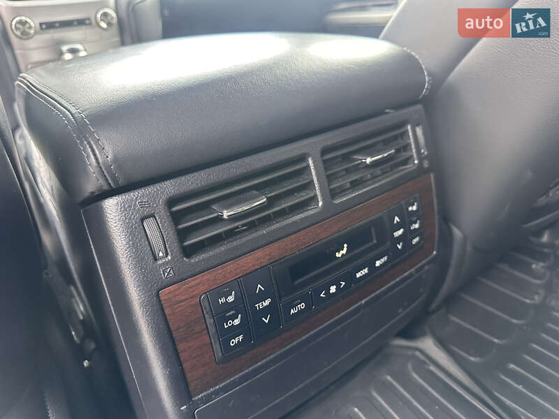 Внедорожник / Кроссовер Toyota Land Cruiser 2018 в Киеве фото 13 Внедорожник / Кроссовер Toyota Land Cruiser 2018 в Киеве
