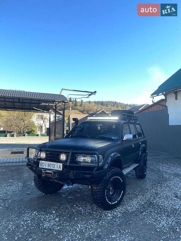 Внедорожник / Кроссовер Toyota Land Cruiser 1997 в Рахове