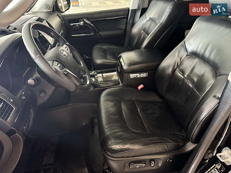 Внедорожник / Кроссовер Toyota Land Cruiser 2012 в Киеве фото 10 Внедорожник / Кроссовер Toyota Land Cruiser 2012 в Киеве
