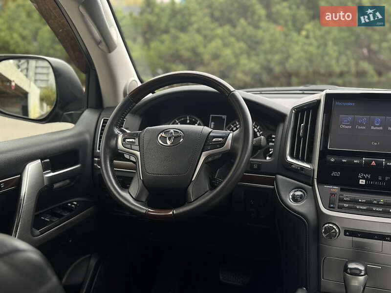 Внедорожник / Кроссовер Toyota Land Cruiser 2016 в Киеве