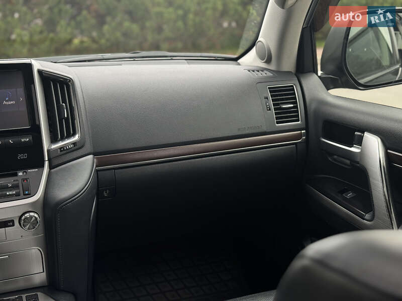 Внедорожник / Кроссовер Toyota Land Cruiser 2016 в Киеве