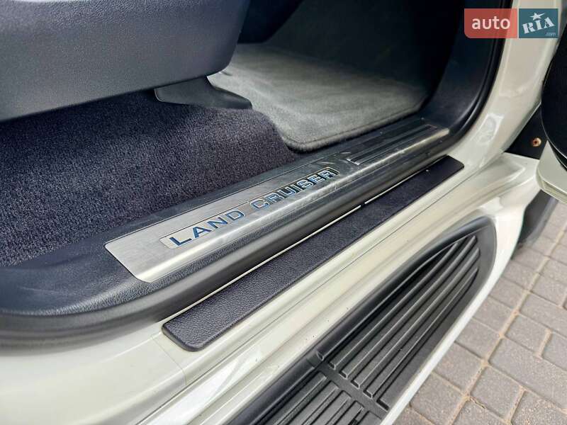 Позашляховик / Кросовер Toyota Land Cruiser 2018 в Одесі фото 20 Позашляховик / Кросовер Toyota Land Cruiser 2018 в Одесі