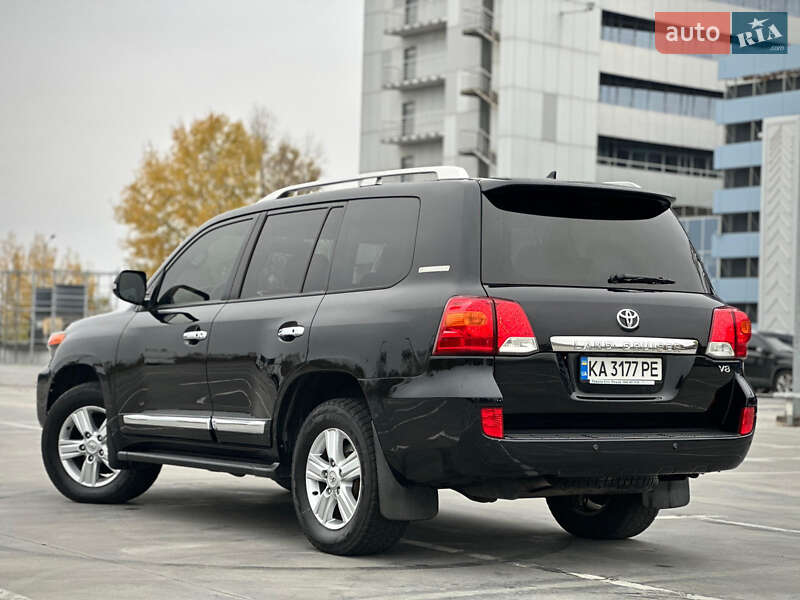 Внедорожник / Кроссовер Toyota Land Cruiser 2014 в Киеве