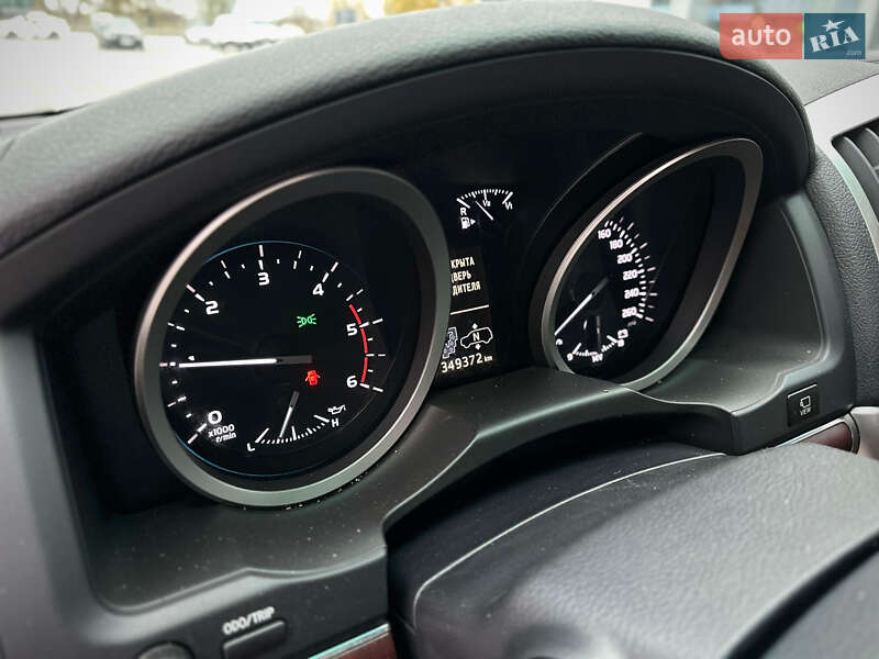 Внедорожник / Кроссовер Toyota Land Cruiser 2014 в Киеве