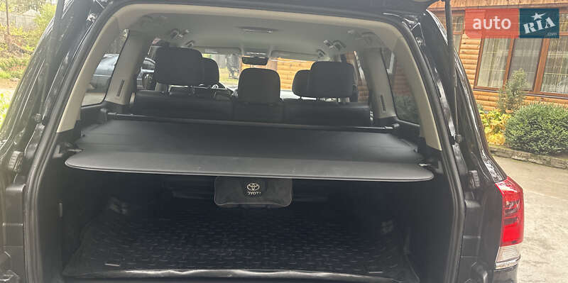 Внедорожник / Кроссовер Toyota Land Cruiser 2019 в Соснице