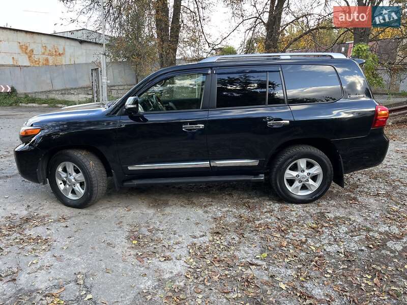 Внедорожник / Кроссовер Toyota Land Cruiser 2014 в Киеве