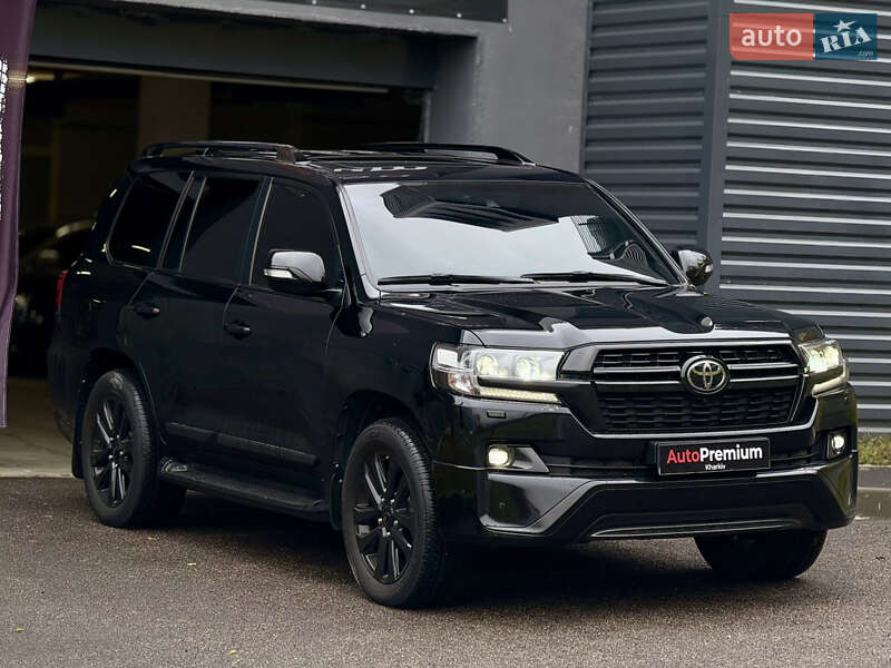 Внедорожник / Кроссовер Toyota Land Cruiser 2017 в Харькове фото 5 Внедорожник / Кроссовер Toyota Land Cruiser 2017 в Харькове
