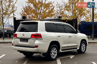 Внедорожник / Кроссовер Toyota Land Cruiser 2019 в 