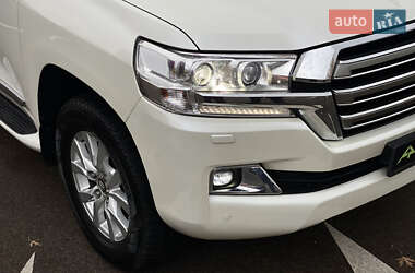Внедорожник / Кроссовер Toyota Land Cruiser 2019 в 