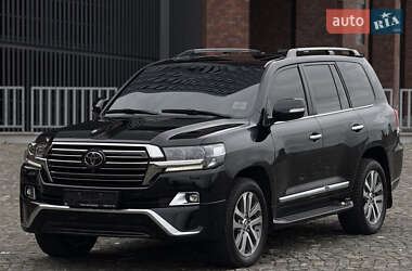 Позашляховик / Кросовер Toyota Land Cruiser 2017 в Дніпрі