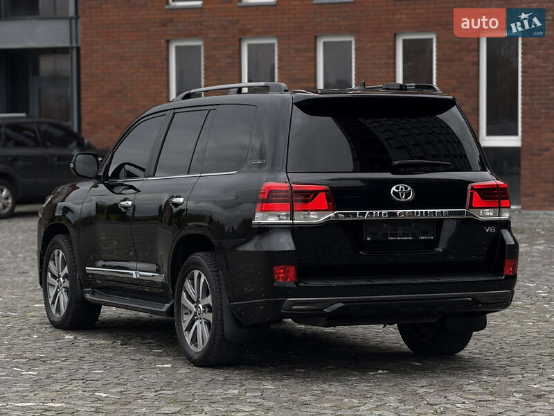 Внедорожник / Кроссовер Toyota Land Cruiser 2017 в Днепре