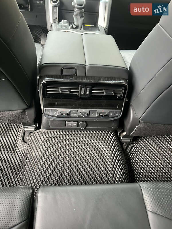 Внедорожник / Кроссовер Toyota Land Cruiser 2021 в Киеве фото 11 Внедорожник / Кроссовер Toyota Land Cruiser 2021 в Киеве