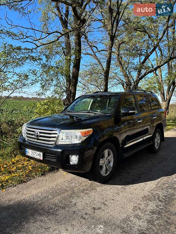 Внедорожник / Кроссовер Toyota Land Cruiser 2013 в Киеве фото 7 Внедорожник / Кроссовер Toyota Land Cruiser 2013 в Киеве