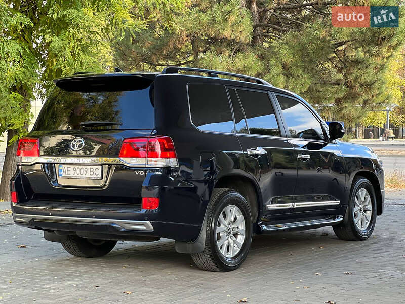 Позашляховик / Кросовер Toyota Land Cruiser 2016 в Дніпрі фото 12 Позашляховик / Кросовер Toyota Land Cruiser 2016 в Дніпрі