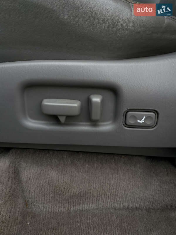 Внедорожник / Кроссовер Toyota Land Cruiser 2003 в Одессе фото 11 Внедорожник / Кроссовер Toyota Land Cruiser 2003 в Одессе