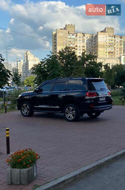 Внедорожник / Кроссовер Toyota Land Cruiser 2019 в Киеве