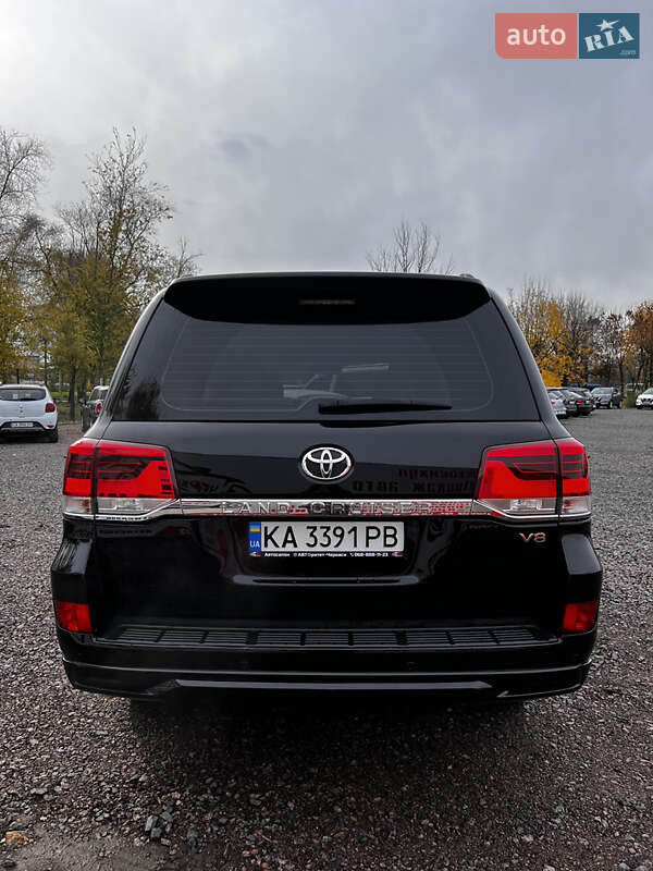 Позашляховик / Кросовер Toyota Land Cruiser 2015 в Черкасах фото 6 Позашляховик / Кросовер Toyota Land Cruiser 2015 в Черкасах
