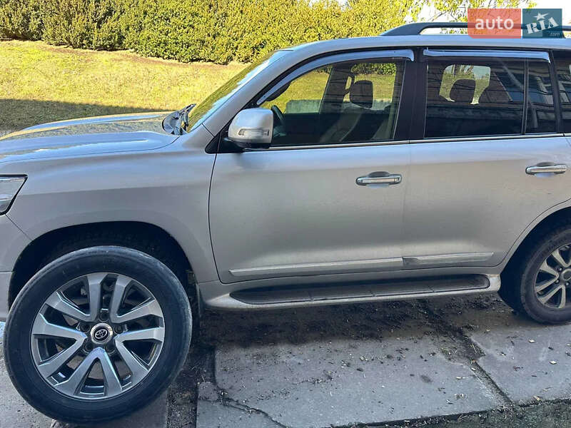 Внедорожник / Кроссовер Toyota Land Cruiser 2019 в Кропивницком