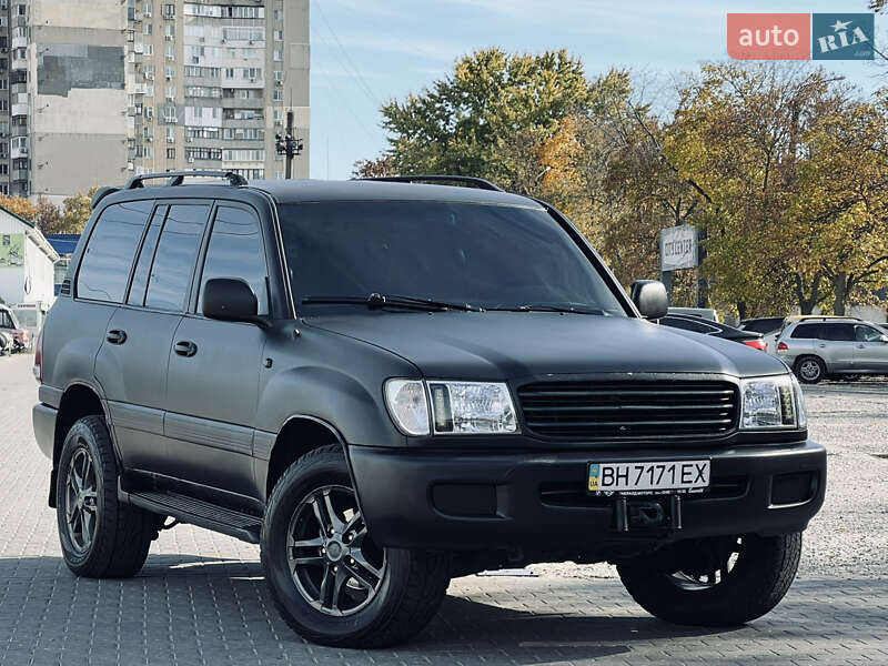 Toyota Land Cruiser 1999 Toyota Land Cruiser 1999