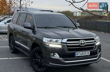 Позашляховик / Кросовер Toyota Land Cruiser 2010 в Мукачевому