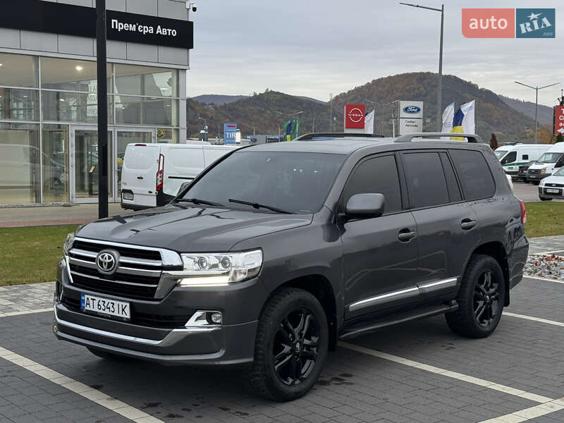 Внедорожник / Кроссовер Toyota Land Cruiser 2010 в Мукачево